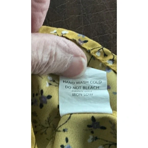 Sienna Sky Floral Peplum Top Elastic Waist Faux Wrap Short Sleeve Boho Small - Picture 9 of 9